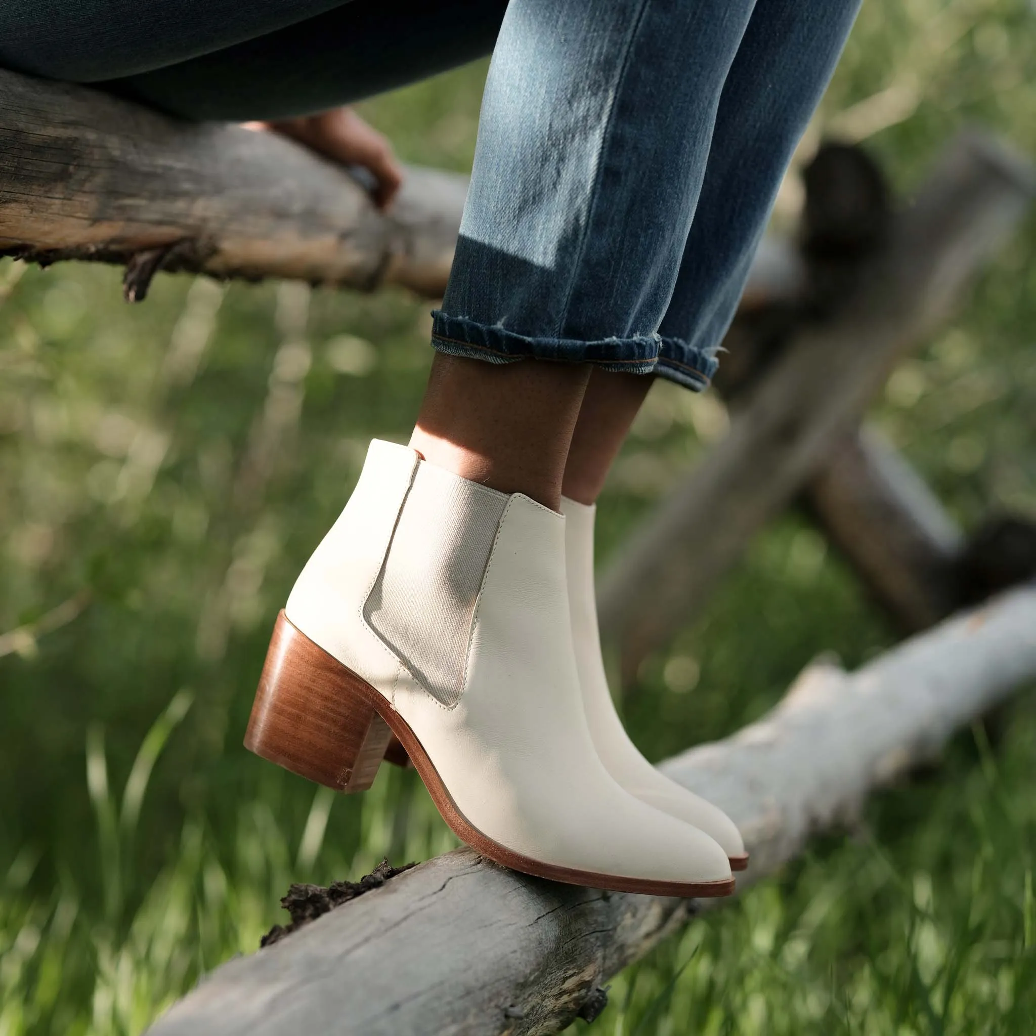 Heeled Chelsea Boot Bone