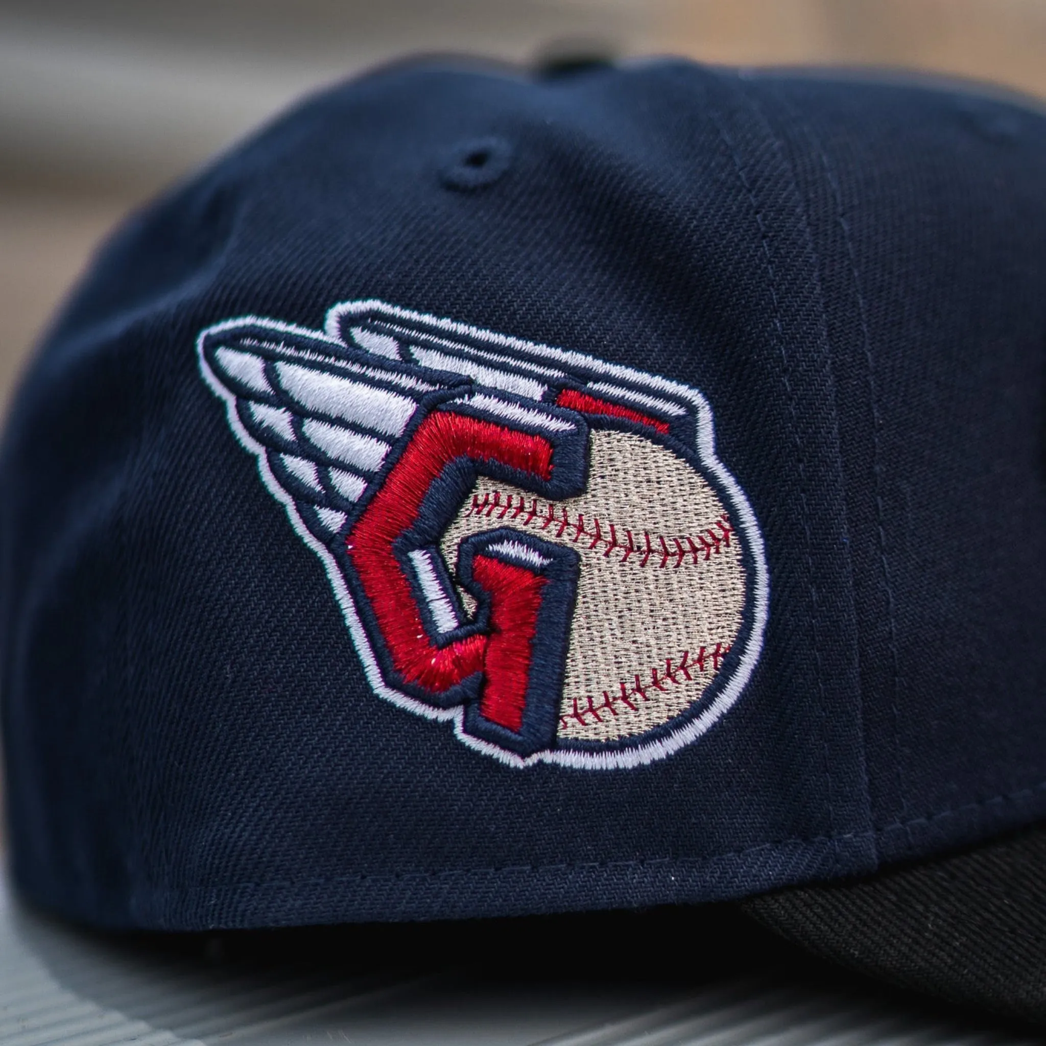 New Era Cleveland Guardians Good Grey UV (Navy/Black)