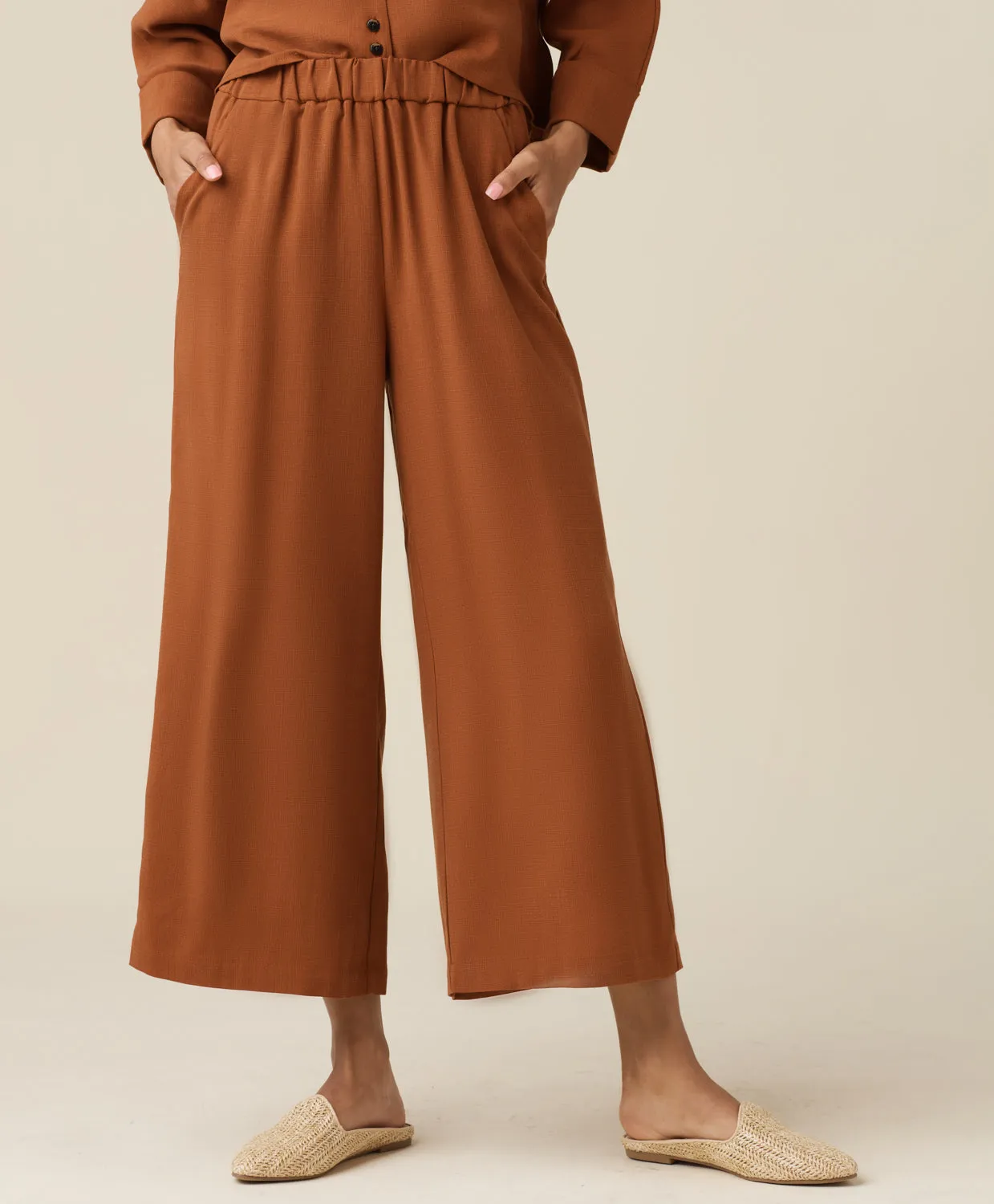 The Wide Leg Crop Pant