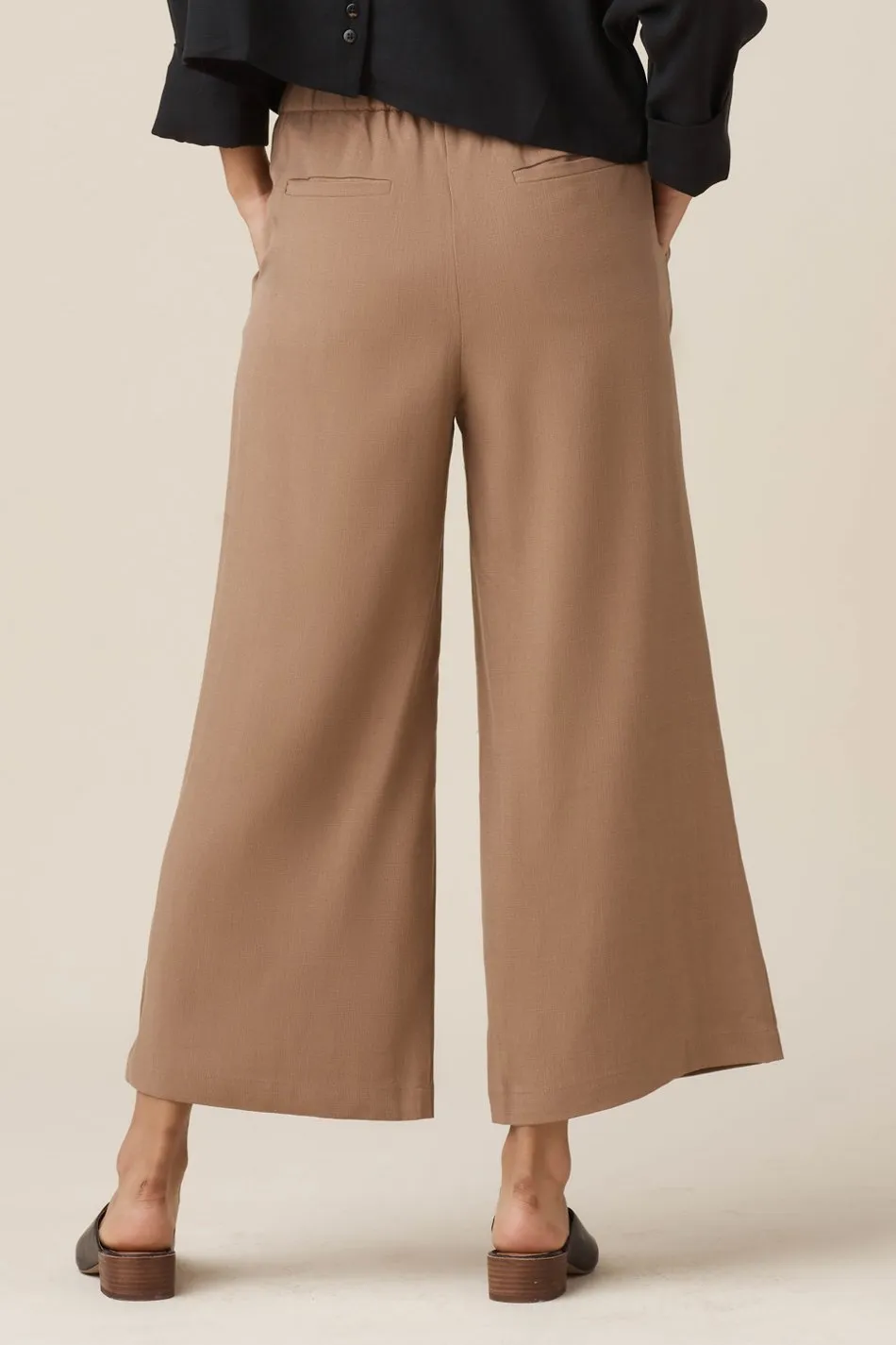 The Wide Leg Crop Pant